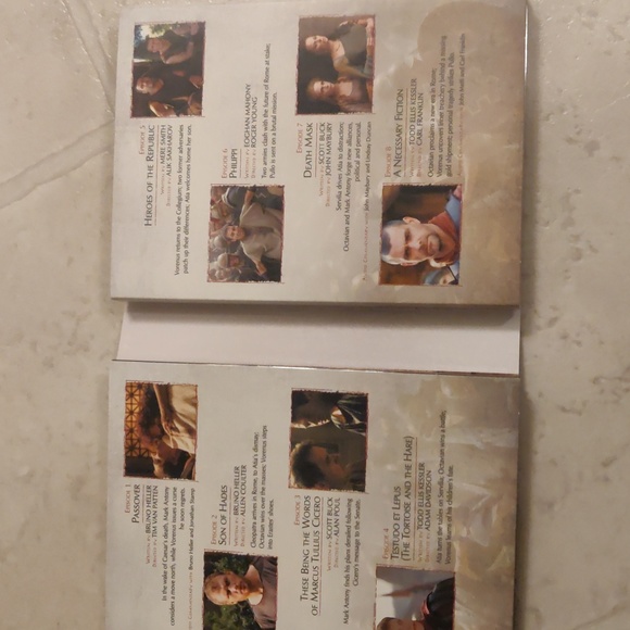 The complete second season ROME DVD Set - Picture 6 of 9